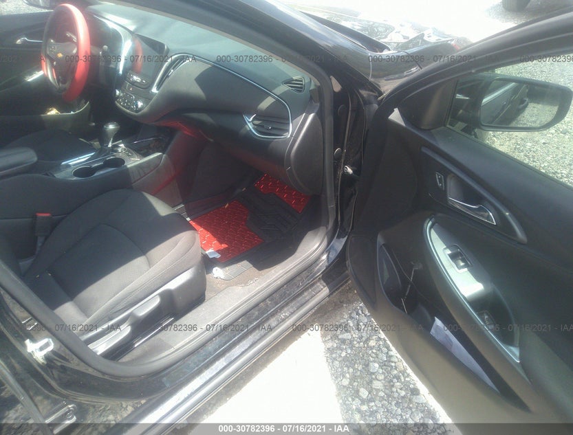 1G1ZD5ST4KF110851