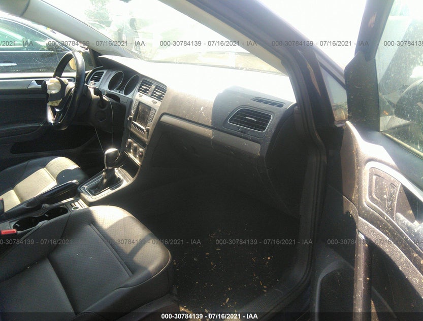 3VWC17AU5GM519215