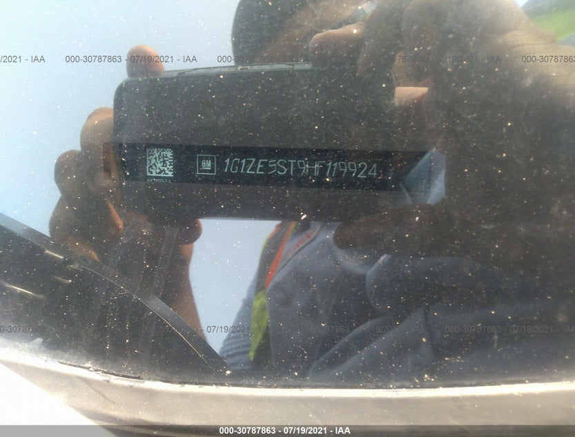 1G1ZE5ST9HF119924