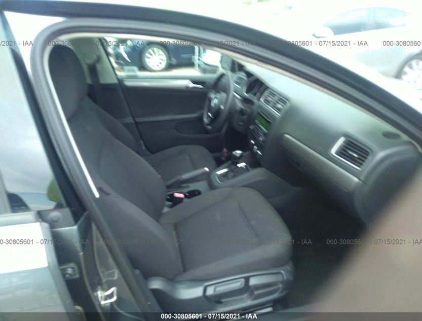 3VWD17AJ5FM309044