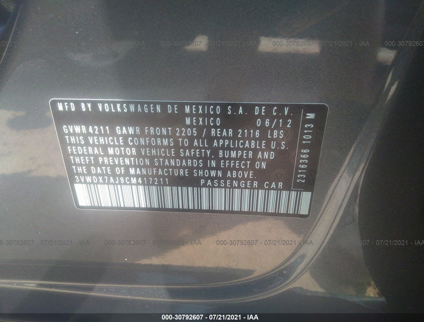 3VWDX7AJ9CM417211