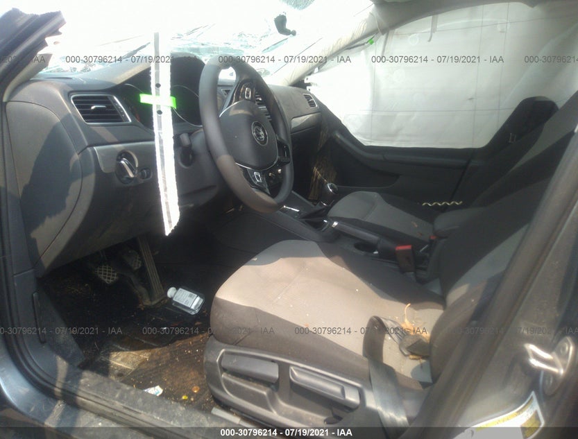 3VW167AJ9HM372218