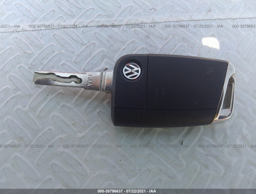 3VW217AUXGM034628