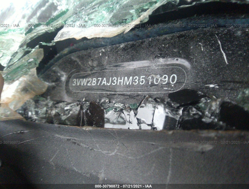 3VW2B7AJ3HM351090