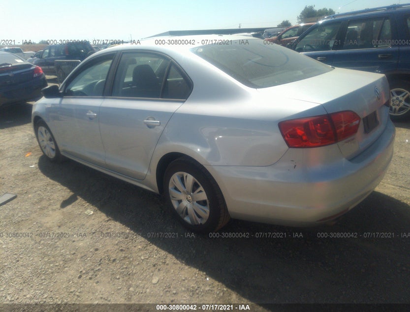 3VW2K7AJ6CM383895