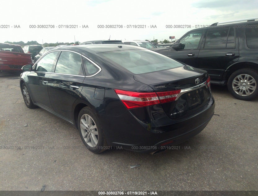 4T1BK1EB5FU175750