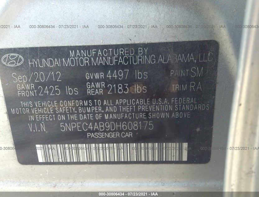 5NPEC4AB9DH608175