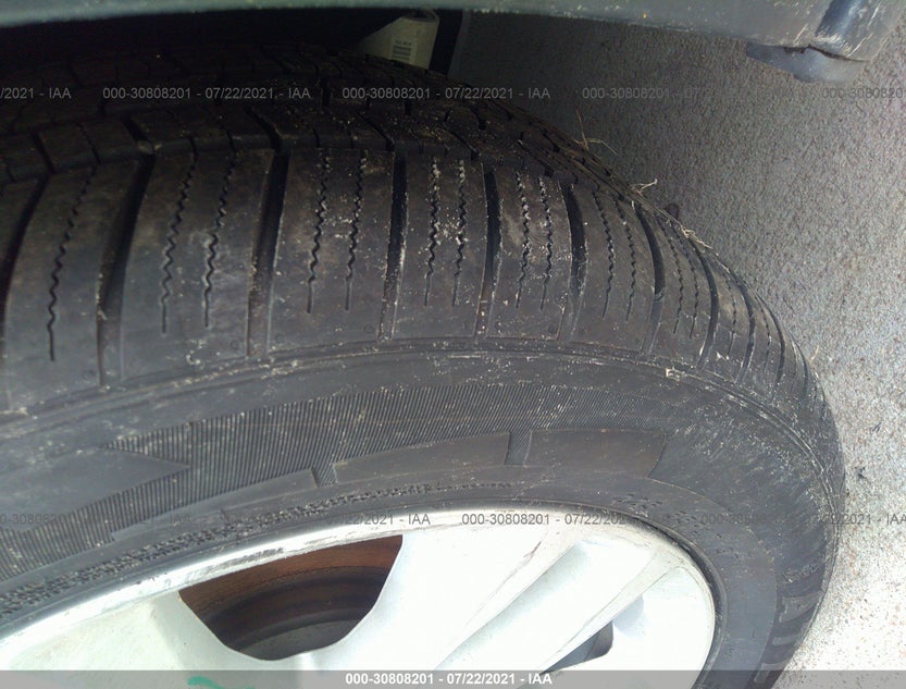 1G1ZE5ST4HF125677