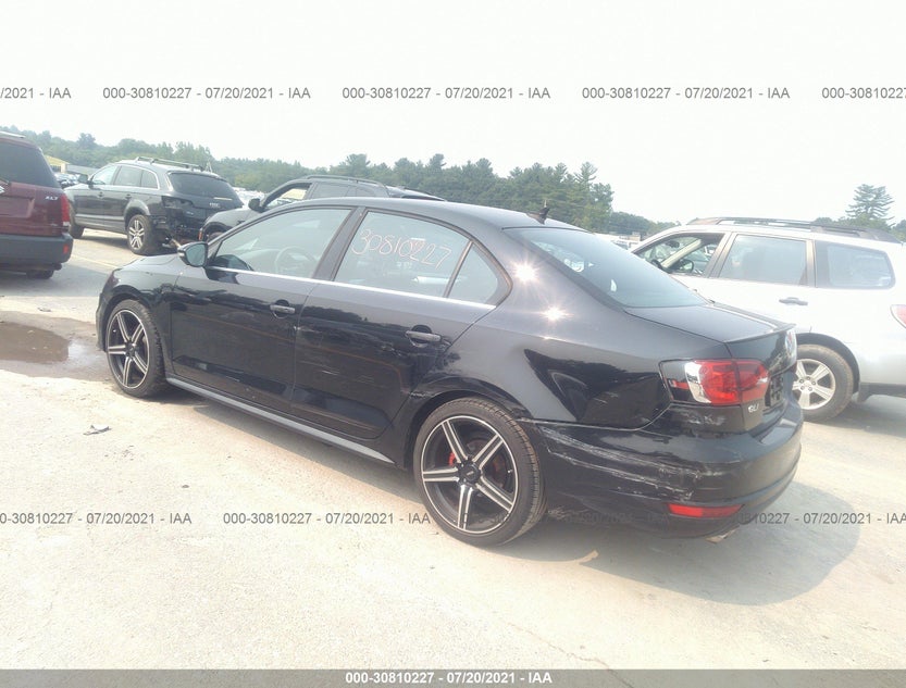 3VW5A7AJ5DM272188