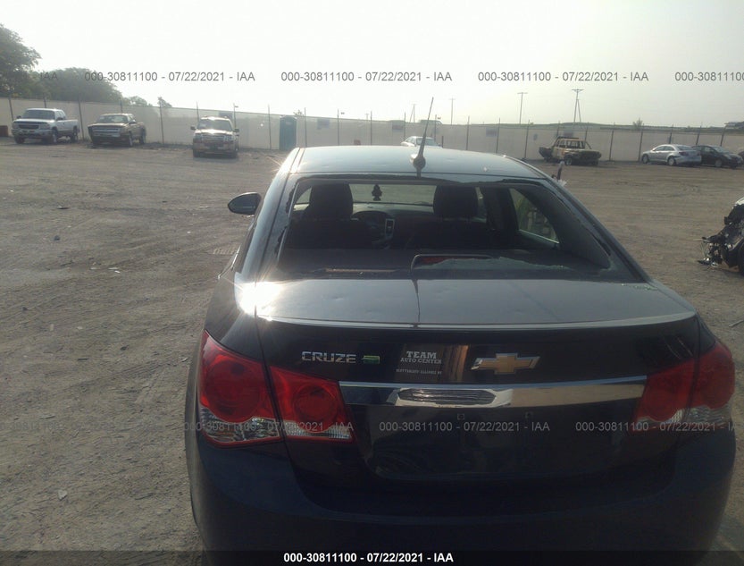 1G1PJ5SB5D7238357