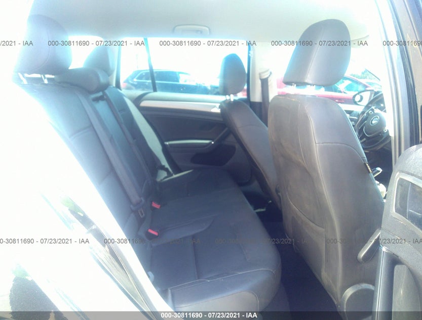 3VWCA7AU2FM512835