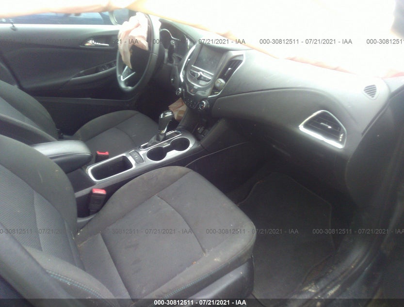 1G1BE5SMXJ7100289