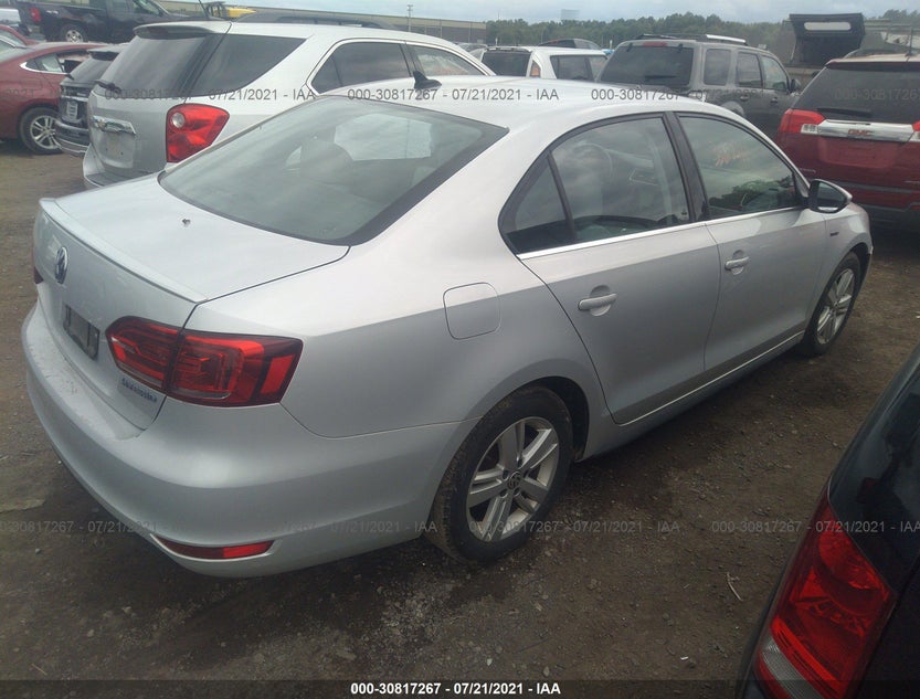 3VW637AJ1DM245620