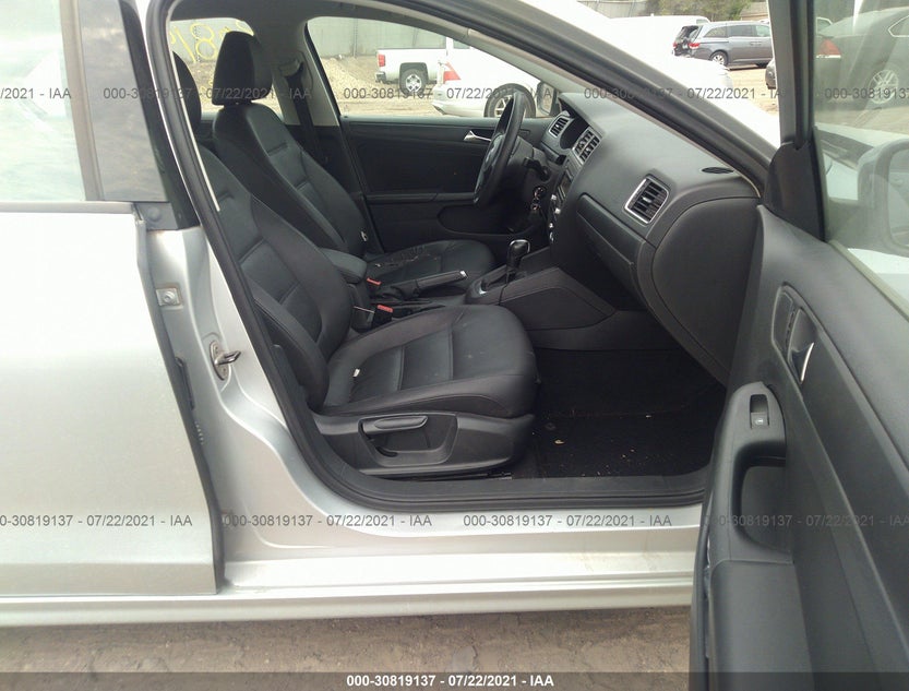 3VWDX7AJ6BM385624