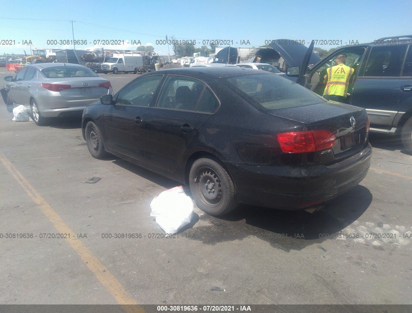 3VW2K7AJ4DM390412