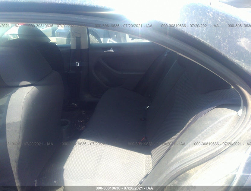 3VW2K7AJ4DM390412