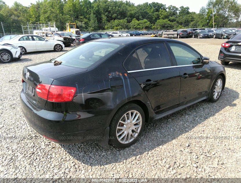 3VW2K7AJ3CM351633
