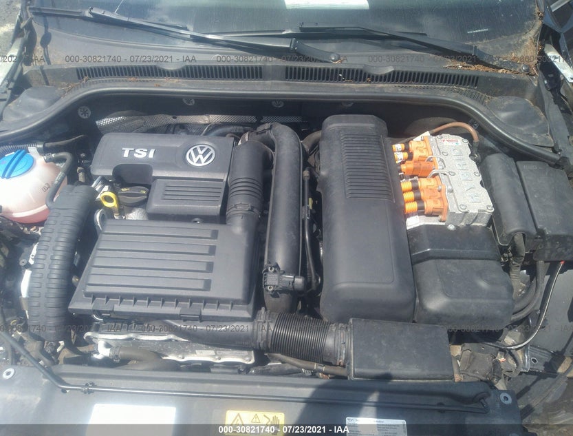 3VW637AJ8DM242942