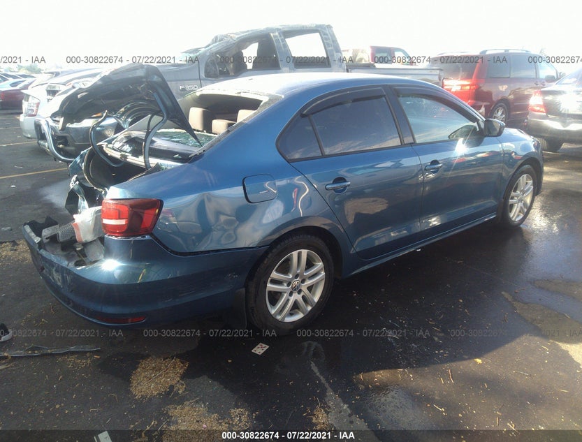 3VW2B7AJ1JM259479