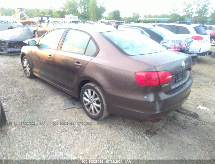 3VWDX7AJ7CM468755