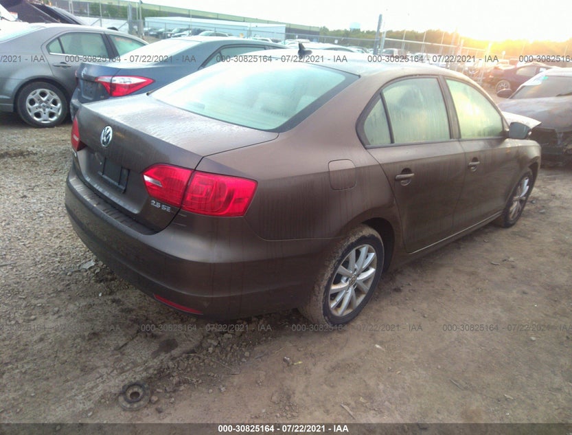3VWDX7AJ7CM468755