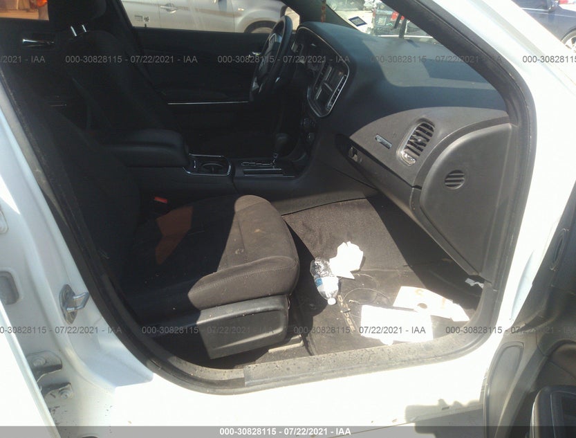 2C3CDXBG7DH689996