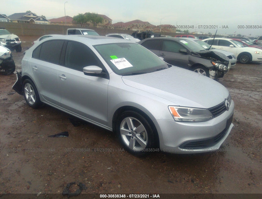 3VWLL7AJ8BM089690