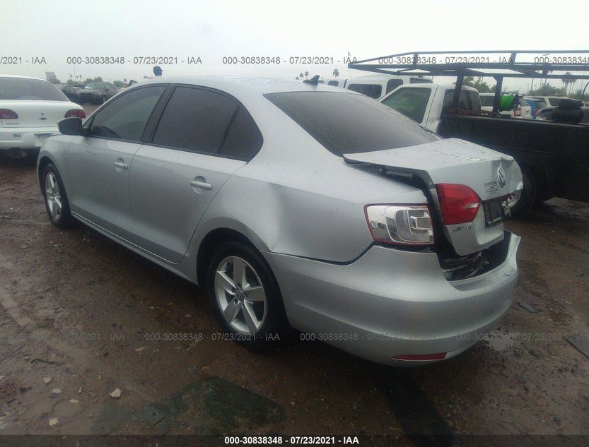 3VWLL7AJ8BM089690