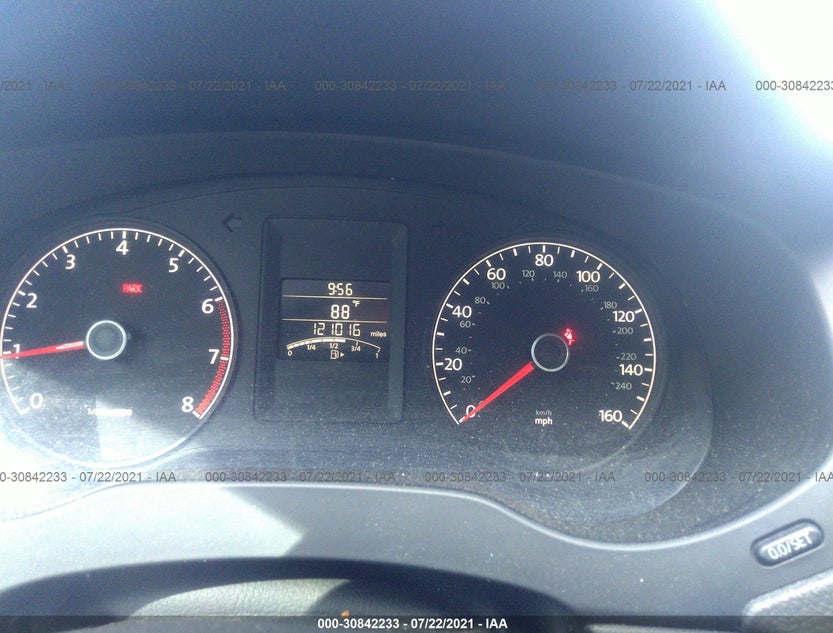 3VW1K7AJ2CM389642