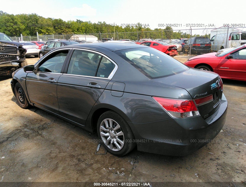 1HGCP2F30CA240882