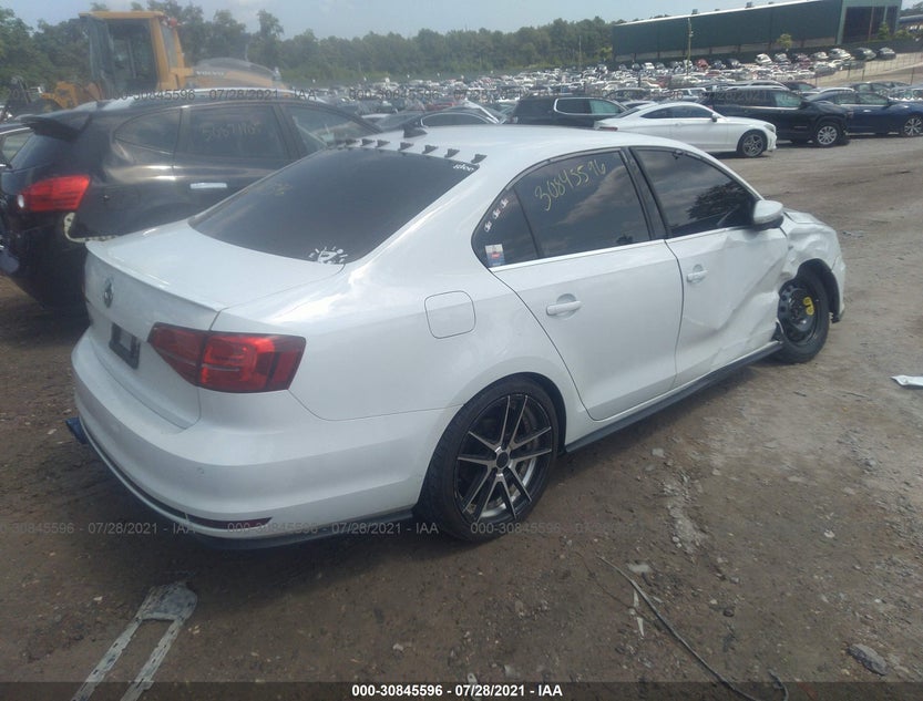 3VW5T7AJXHM340338