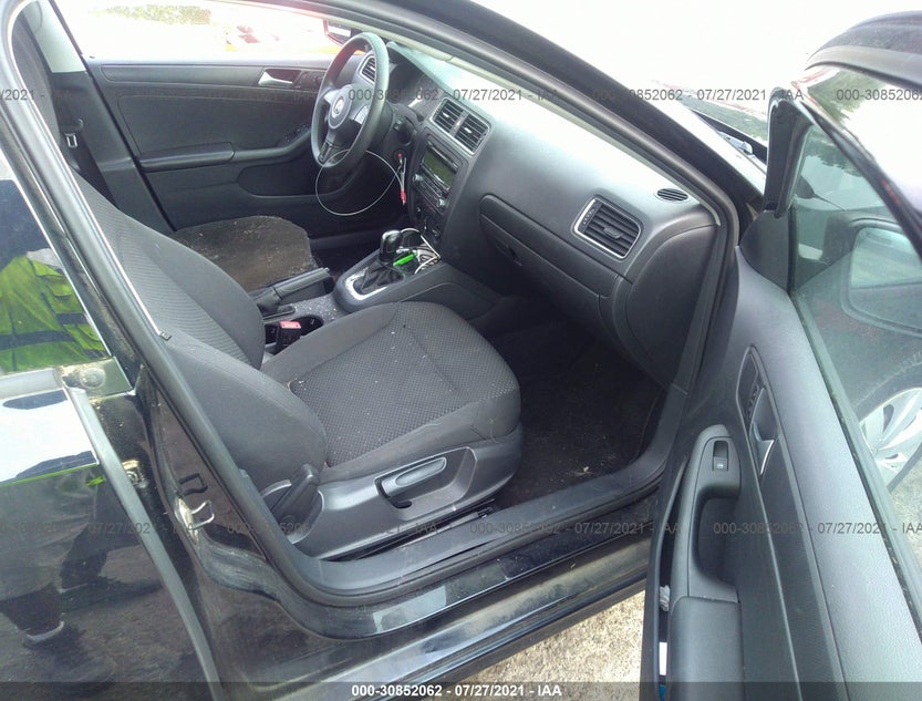 3VW2K7AJ9EM391251