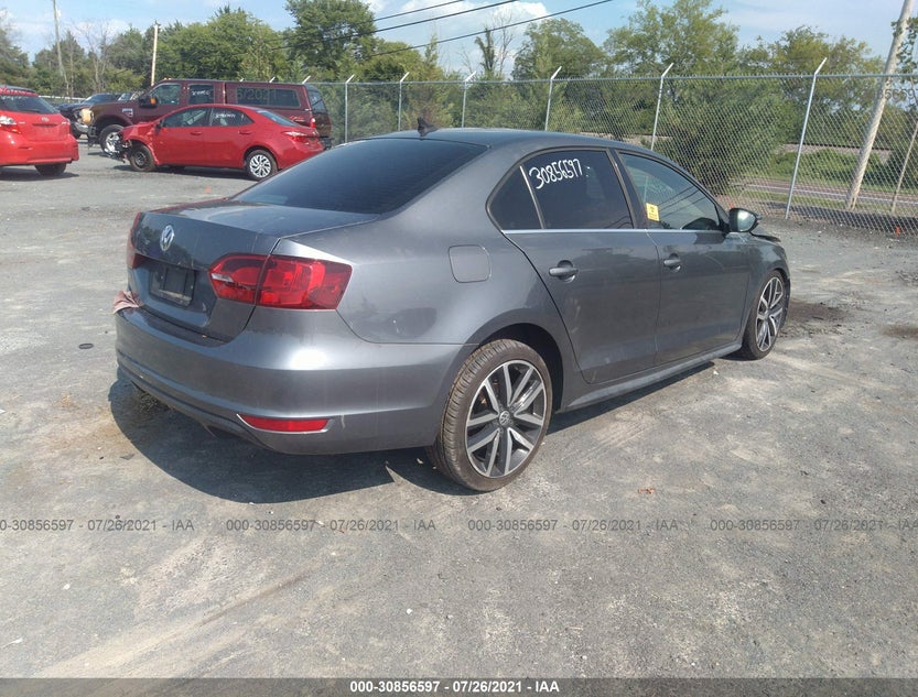 3VW4A7AJ8DM272732