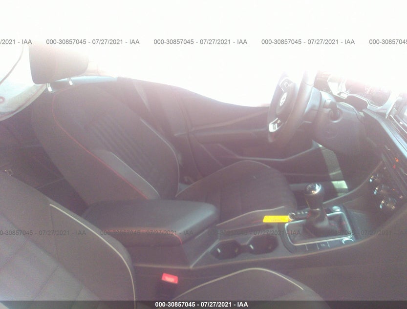 3VW5T7BU9KM204833