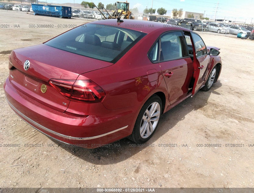 1VWLA7A35KC011652