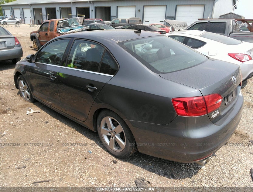 3VW3L7AJXDM370148
