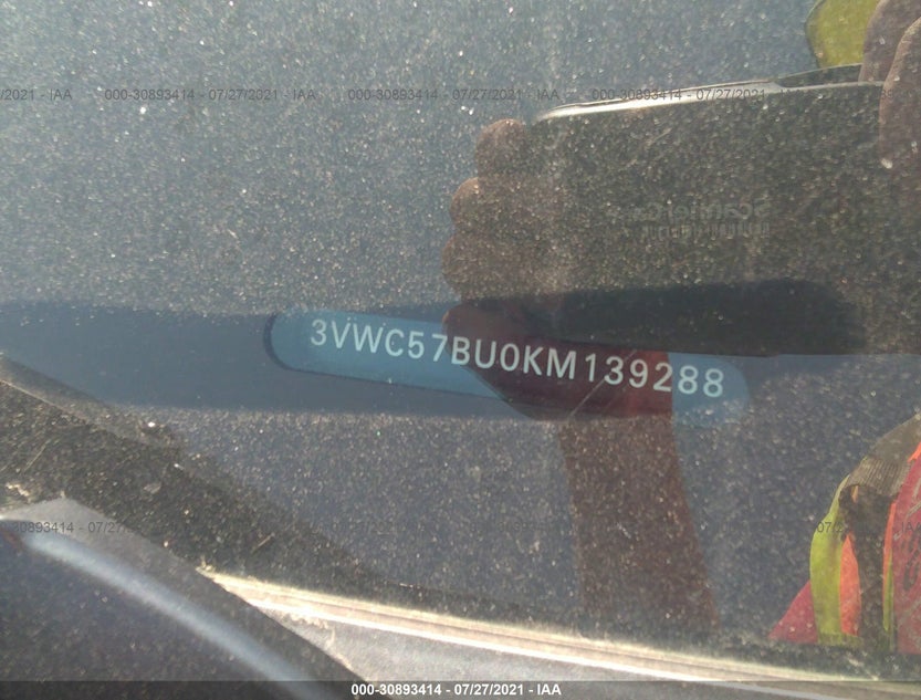 3VWC57BU0KM139288