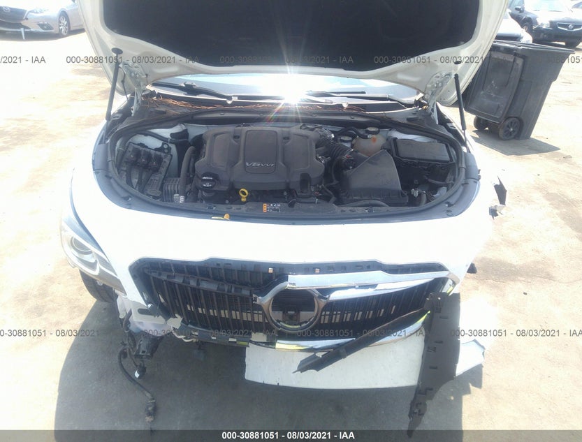 1G4ZR5SS9JU130017