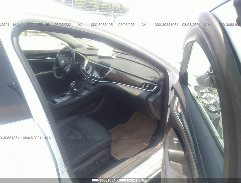 1G4ZR5SS9JU130017