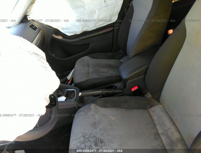 3VW2B7AJ4HM378184