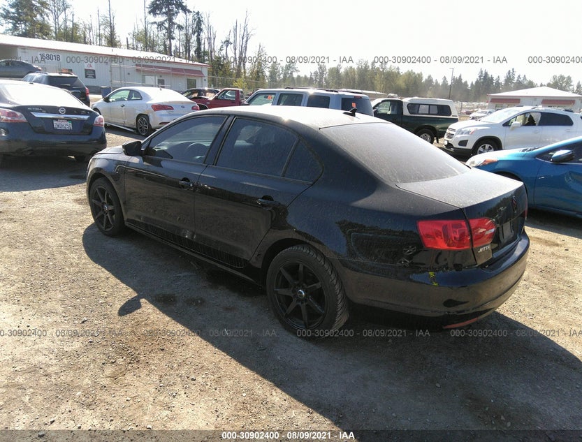 3VWB17AJ9EM380723