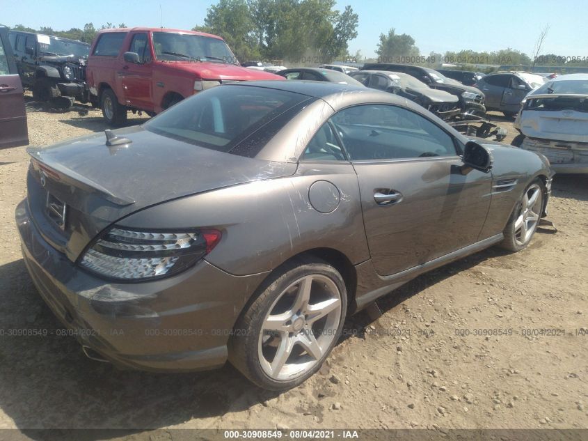 VIN WDDPK3JA4GF115568 2016 Mercedes-Benz SLK-Class,... no.4