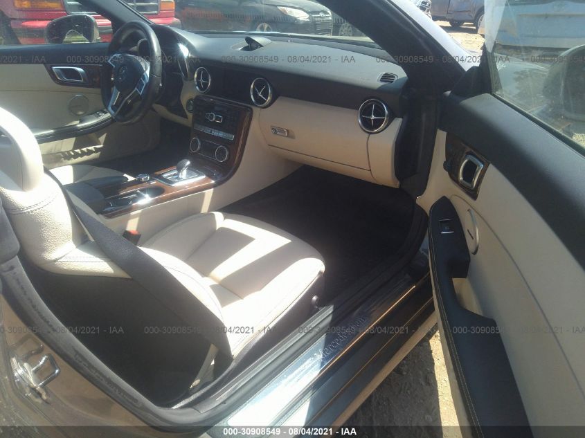 VIN WDDPK3JA4GF115568 2016 Mercedes-Benz SLK-Class,... no.5