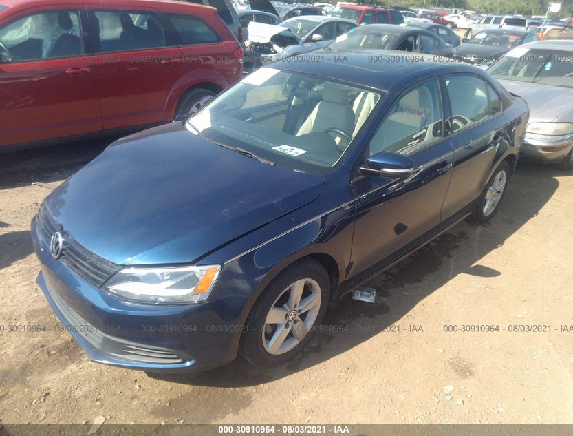 3VWLL7AJ1CM370084