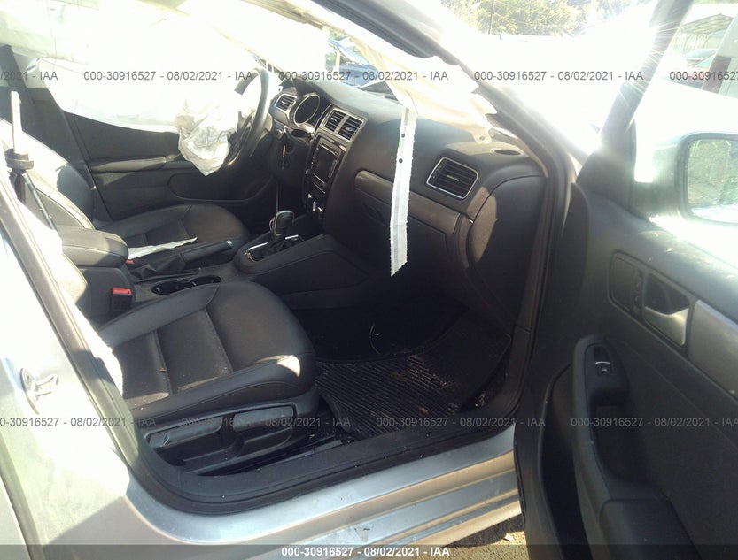 3VWLA7AJ9FM225658