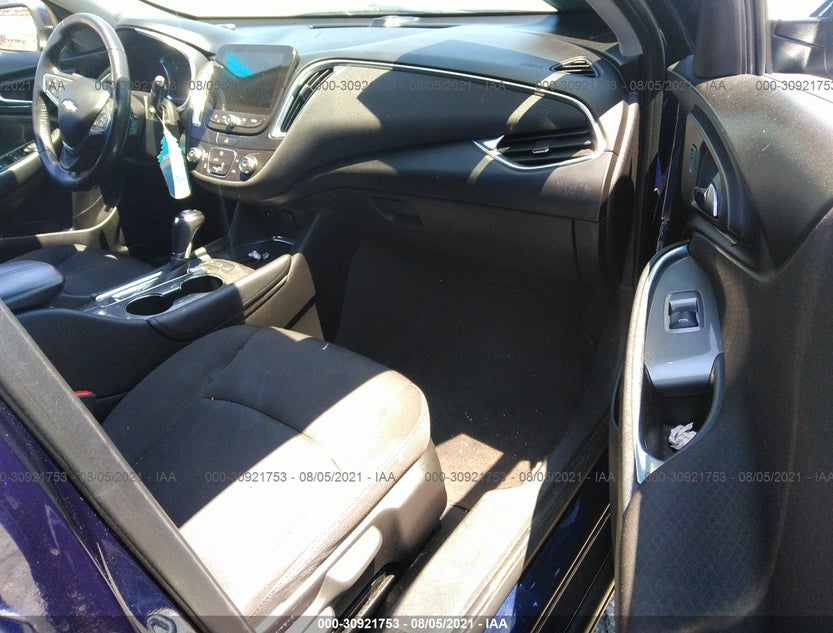 1G1ZD5ST1JF175395