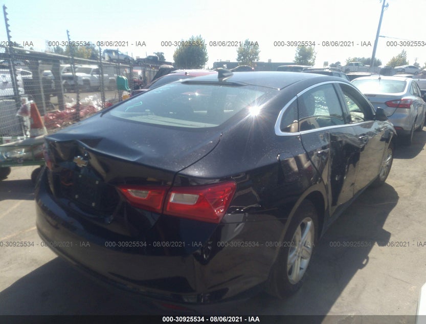 1G1ZC5ST8KF208235