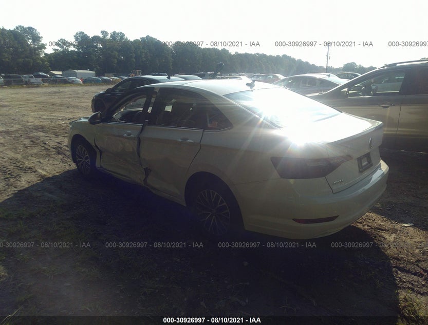 3VWC57BU0MM011457