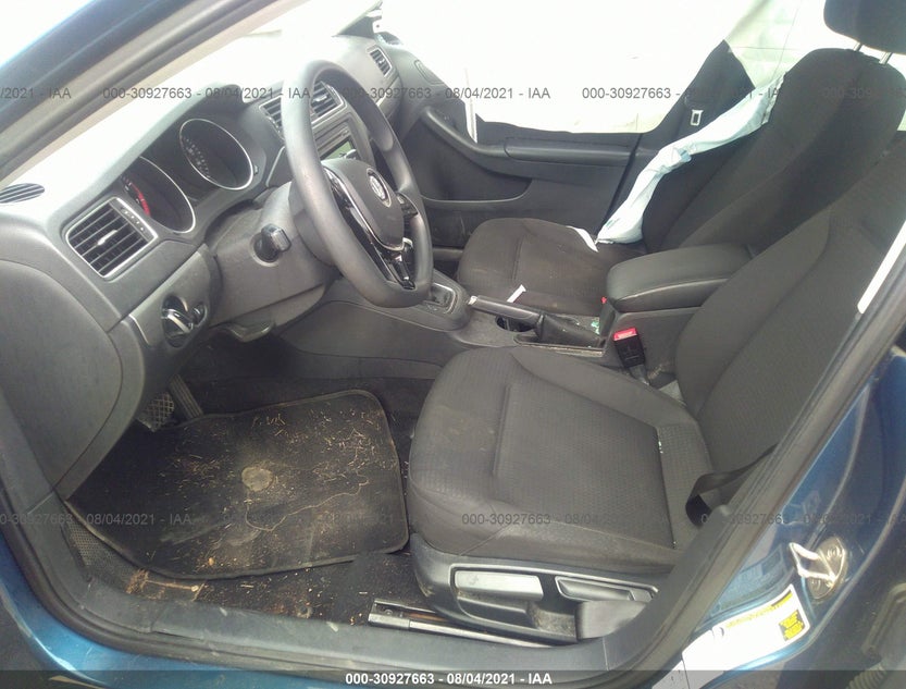 3VWD17AJ9FM245090
