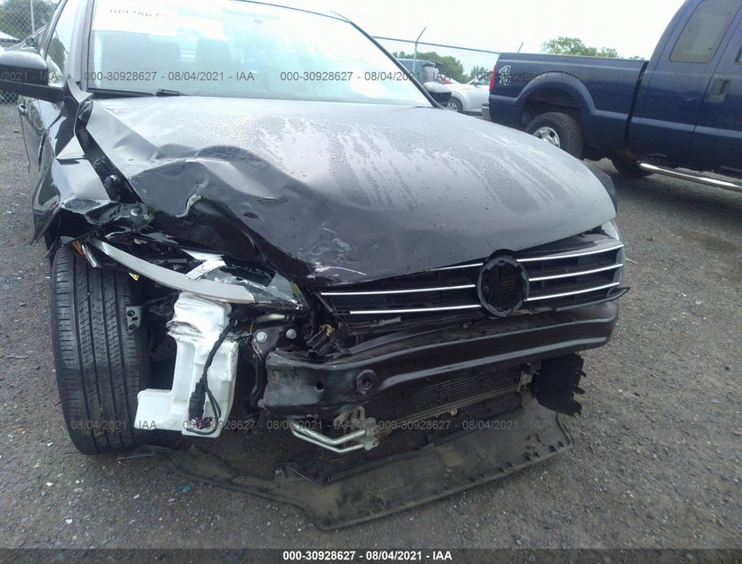 3VW2B7AJ8HM305514